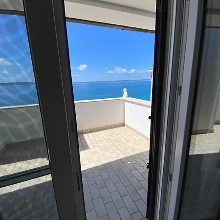 Apartman Lily Apartment